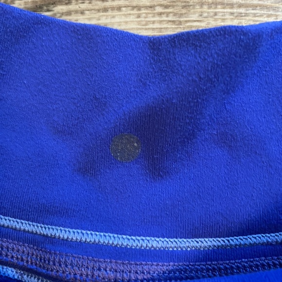 Sz 6 Old School Lululemon Shorts - Picture 5 of 5